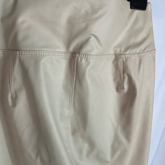 Aerie OFFLINE Real Good Faux Leather Leggings High Rise Small Beige NWT - Picture 6 of 6